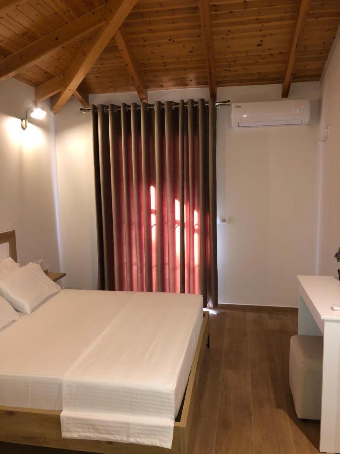 Amazing Familiar Apartments And Rooms Sarandë Eksteriør billede
