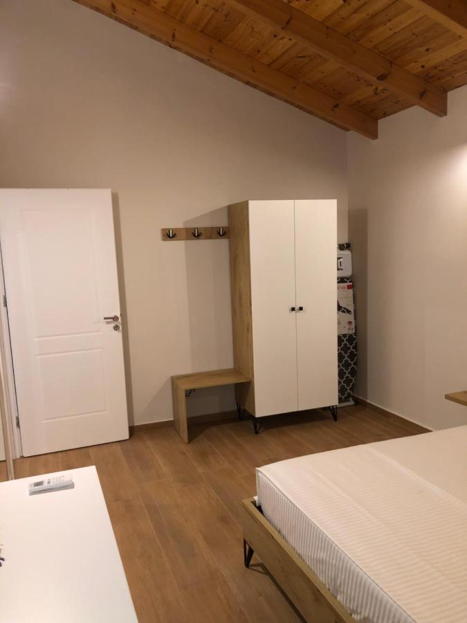 Amazing Familiar Apartments And Rooms Sarandë Eksteriør billede