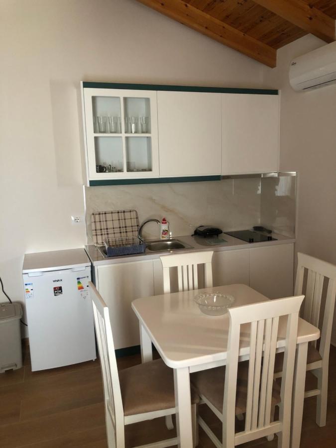 Amazing Familiar Apartments And Rooms Sarandë Eksteriør billede