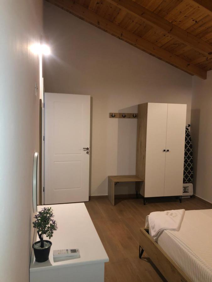 Amazing Familiar Apartments And Rooms Sarandë Eksteriør billede
