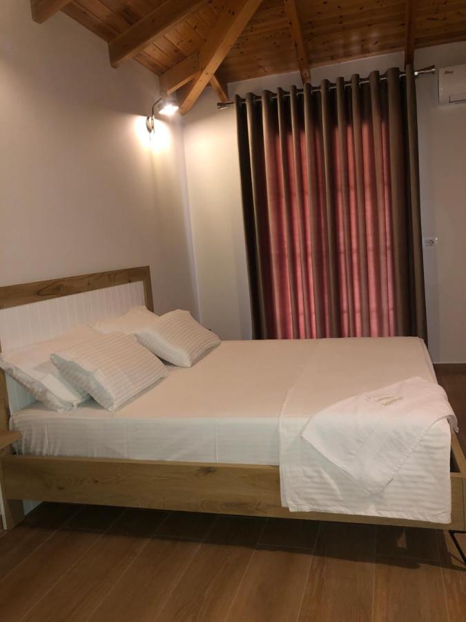 Amazing Familiar Apartments And Rooms Sarandë Eksteriør billede