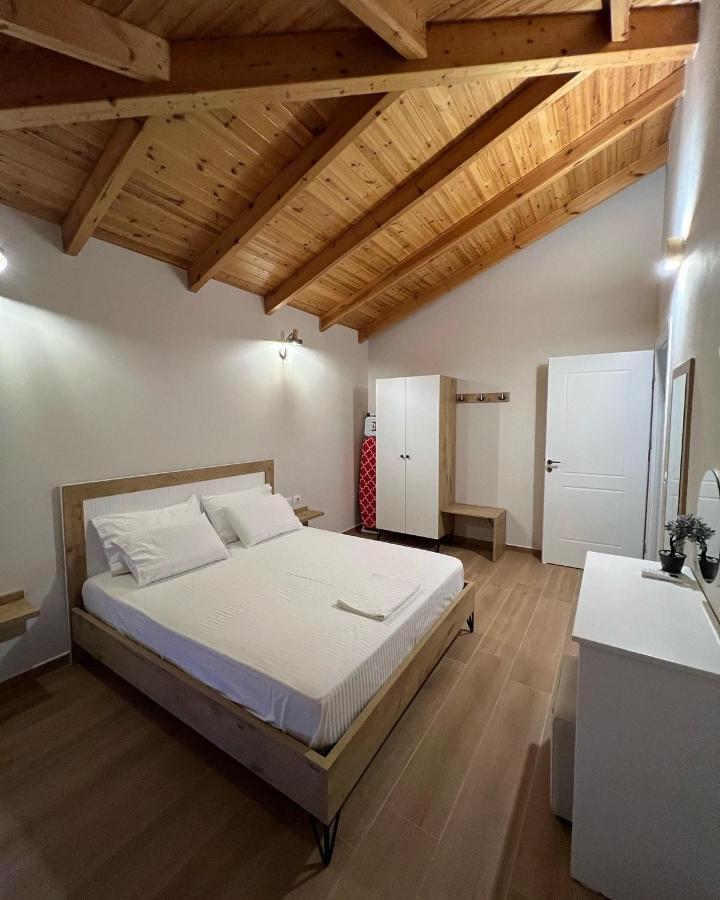 Amazing Familiar Apartments And Rooms Sarandë Eksteriør billede