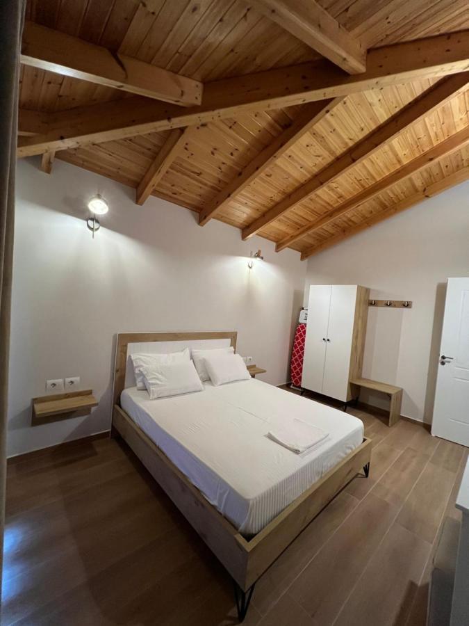 Amazing Familiar Apartments And Rooms Sarandë Eksteriør billede