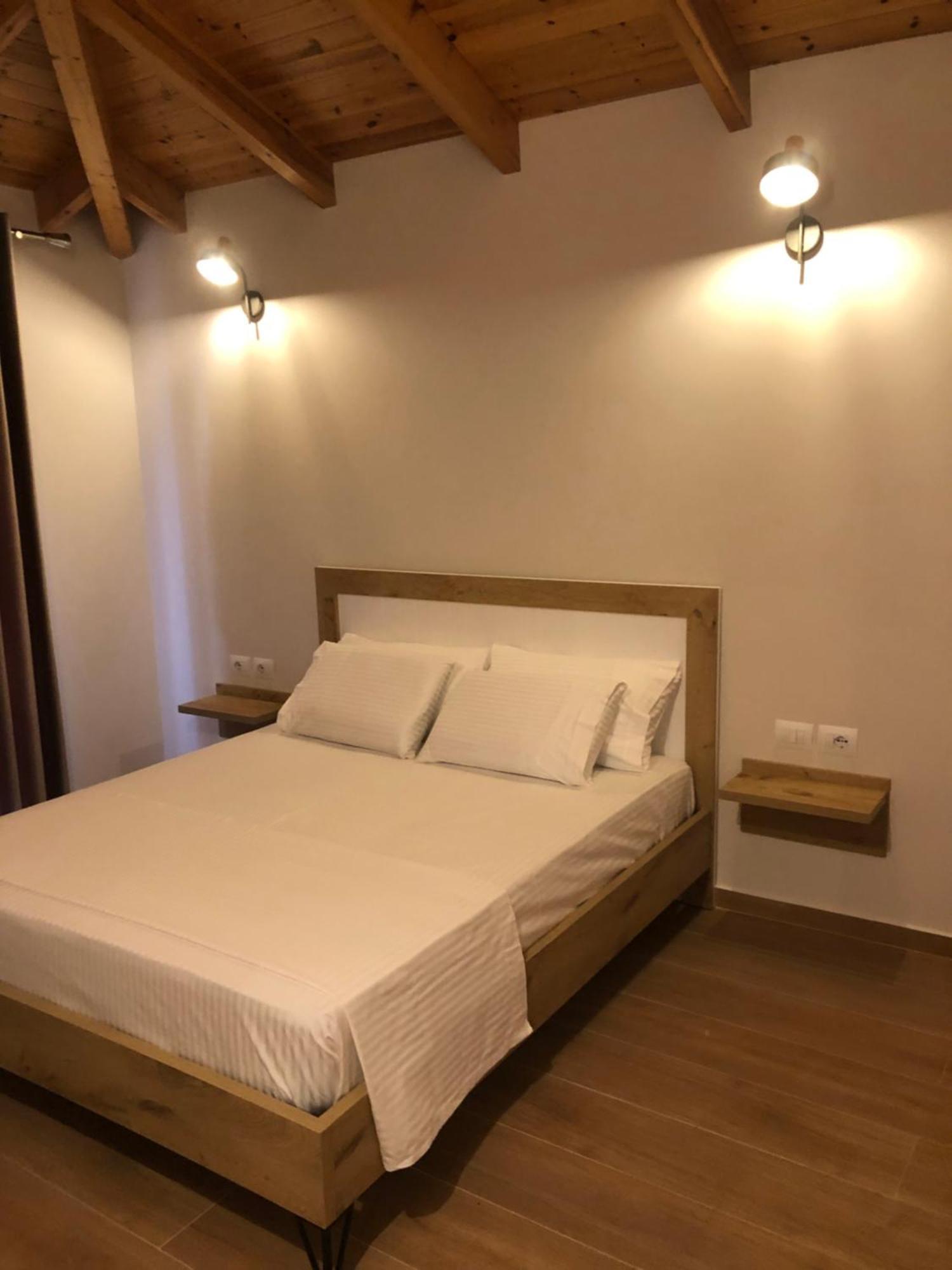 Amazing Familiar Apartments And Rooms Sarandë Eksteriør billede
